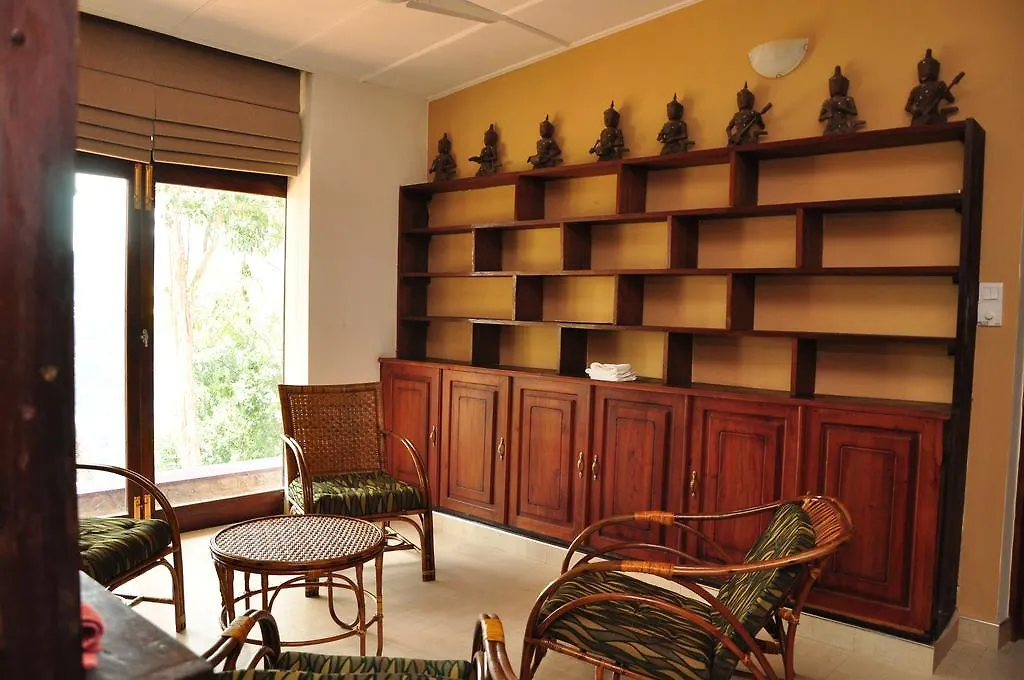 The Buena Vista Kandy